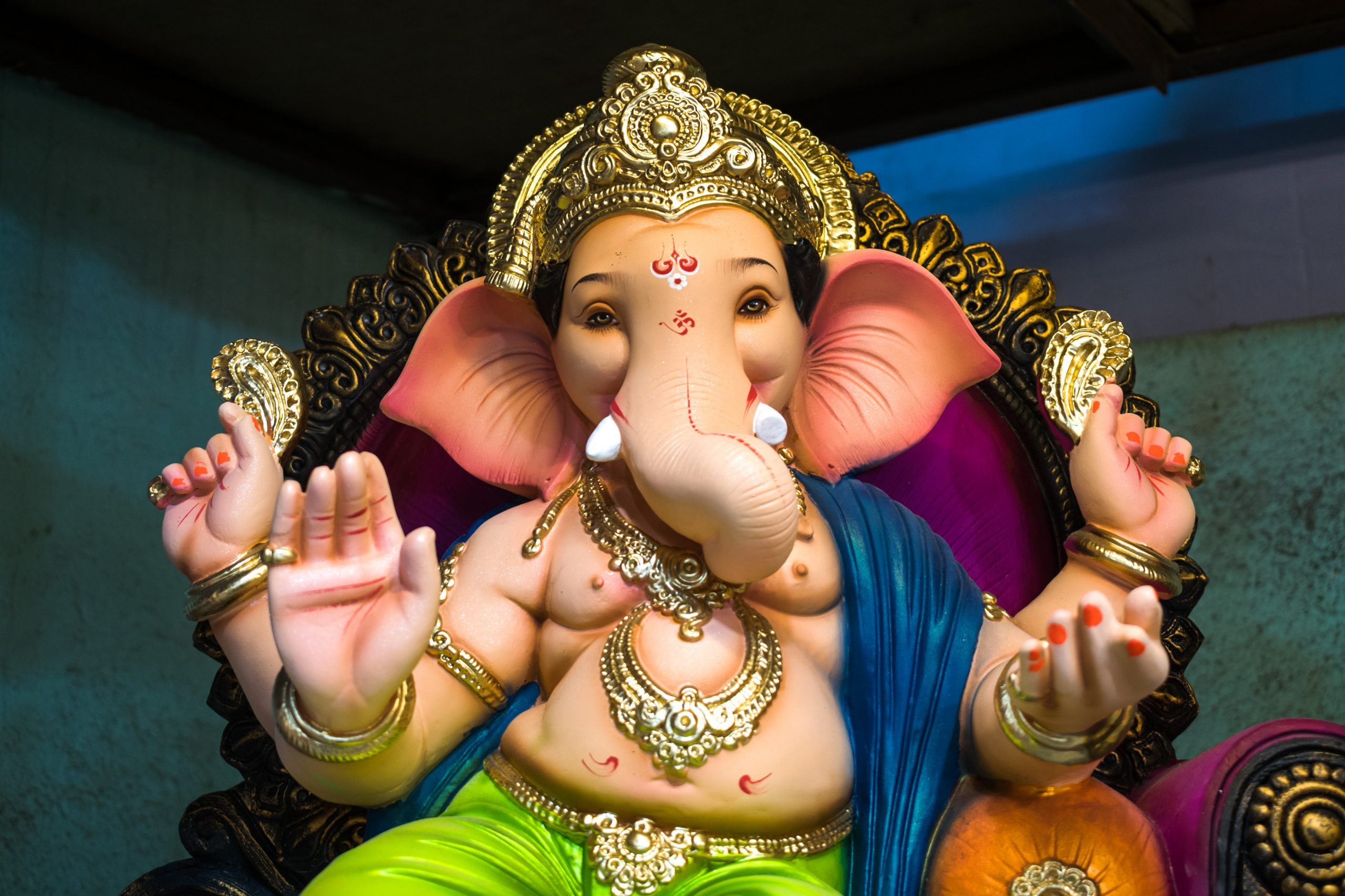 ganesh statue mudra