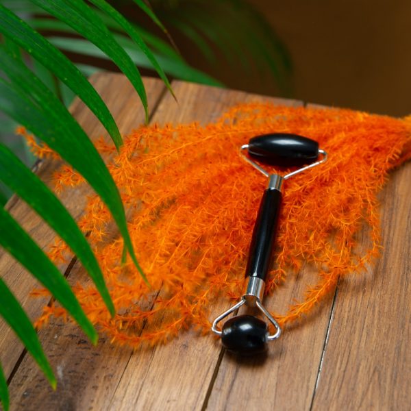 Buy Obsidian Massage Facial Roller Online Spiru