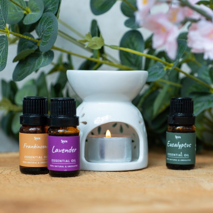 All you need to know about Rose essential oil - Young Living Blog EU